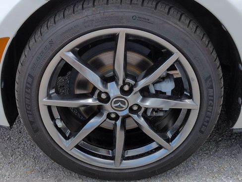 Used 2019 MAZDA MX-5 Miata Grand Touring RWD image 11