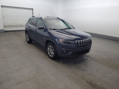 Used 2020 Jeep Cherokee Latitude Plus w/ Cold Weather Group AWD/4WD image 13