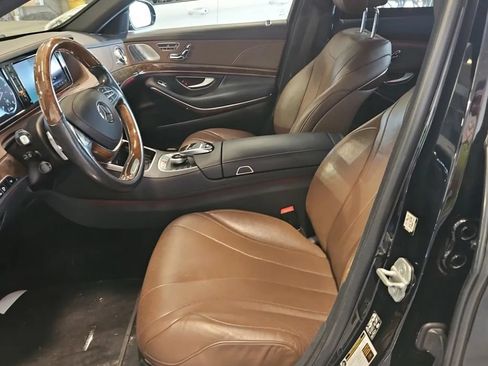 Used 2017 Mercedes-Benz S 550 4MATIC Sedan image 4