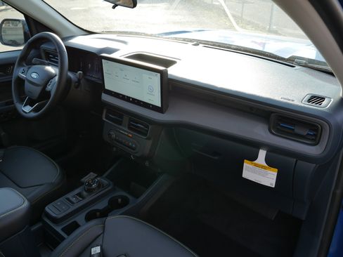 New 2026 Ford Maverick Lobo AWD/4WD image 25