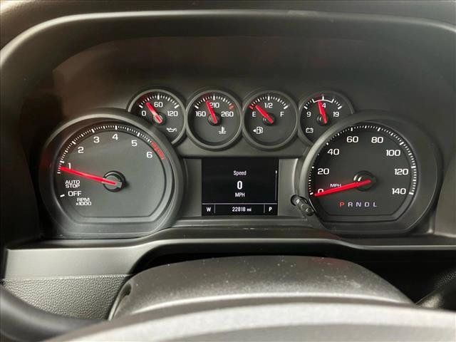Used 2026 Chevrolet Silverado 1500 Custom w/ LPO, Dark Essentials Package RWD image 11