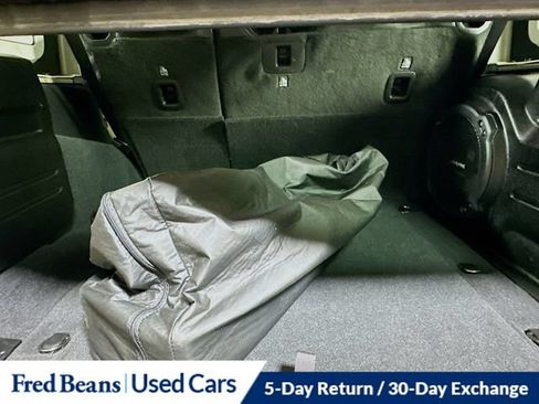 Used 2022 Jeep Wrangler Unlimited Sahara AWD/4WD image 32