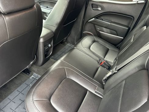 Used 2016 Chevrolet Colorado LT w/ Luxury Package, Chrome AWD/4WD image 4
