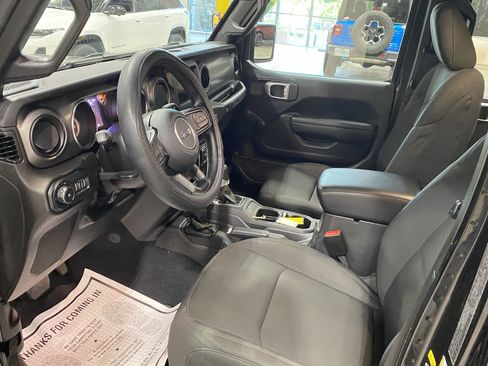 Certified 2022 Jeep Wrangler Unlimited Sport image 11