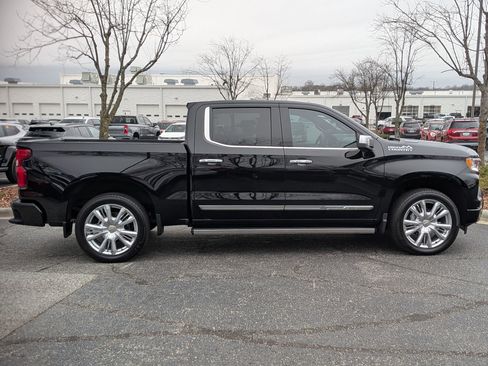 Certified 2025 Chevrolet Silverado 1500 High Country image 10