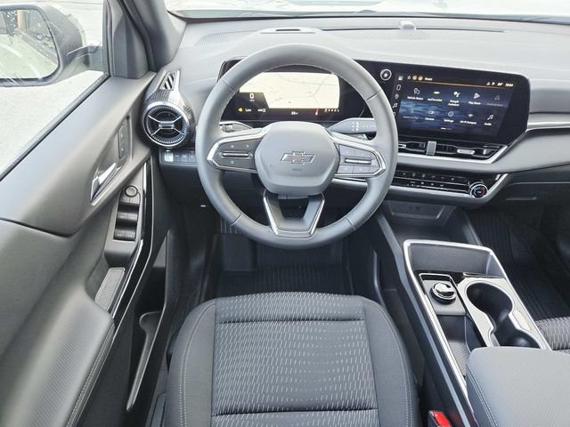 New 2026 Chevrolet Equinox LT w/ Midnight Edition AWD/4WD image 7
