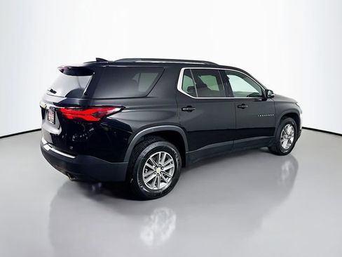 Used 2023 Chevrolet Traverse LT image 6