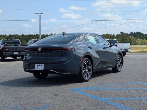 New 2026 Toyota Crown XLE image 5