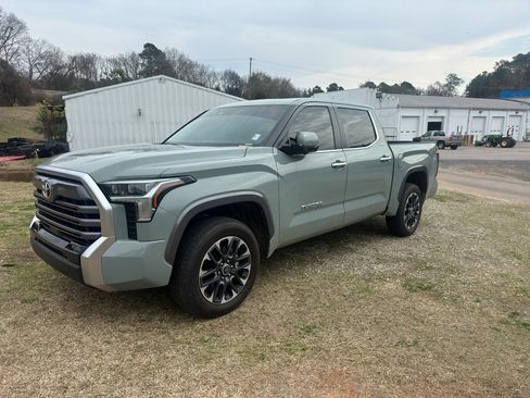 Used 2024 Toyota Tundra Limited image 1