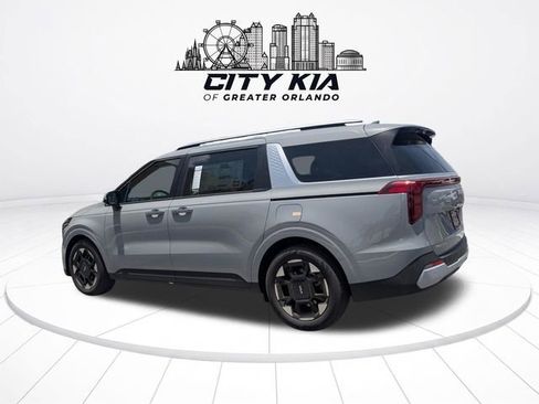 New 2026 Kia Carnival EX FWD image 5