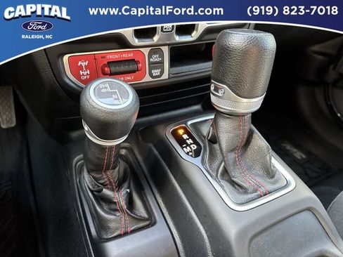 Used 2021 Jeep Gladiator Rubicon w/ Cold Weather Group image 29