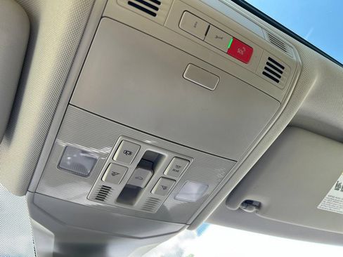 Used 2023 Volkswagen Jetta SE w/ Panoramic Sunroof Package FWD image 41