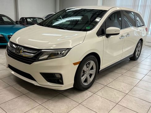 Used 2018 Honda Odyssey EX image 3