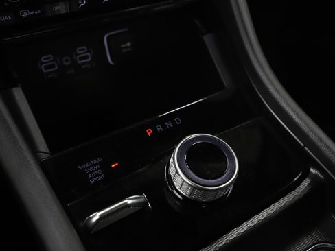 Used 2025 Jeep Grand Cherokee L Limited w/ Black Appearance Package image 26