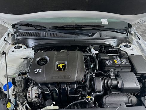 Used 2024 Kia Forte LXS image 31