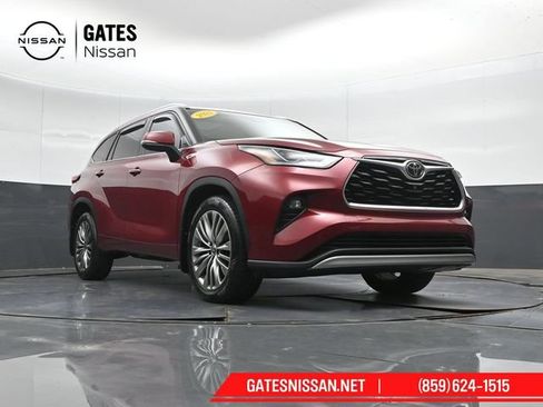 Used 2021 Toyota Highlander Platinum AWD/4WD image 45