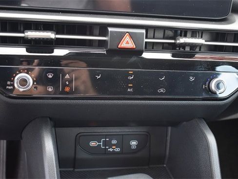 New 2026 Kia Sportage LX image 26