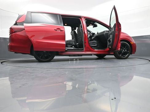 Certified 2023 Honda Odyssey Sport image 50