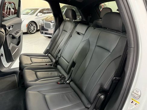 Used 2025 Audi Q7 2.0T Premium Plus w/ Premium Plus Package AWD/4WD image 15