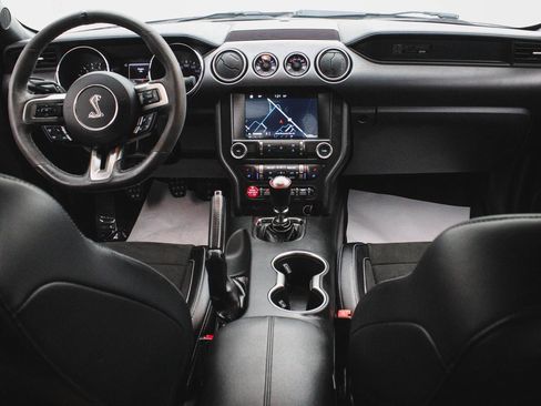 Used 2016 Ford Mustang Shelby GT350 w/ Technology Package image 32