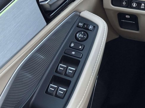 Certified 2025 Acura MDX w/ Technology Package image 23