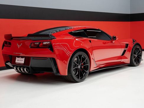 Used 2019 Chevrolet Corvette Grand Sport RWD image 44
