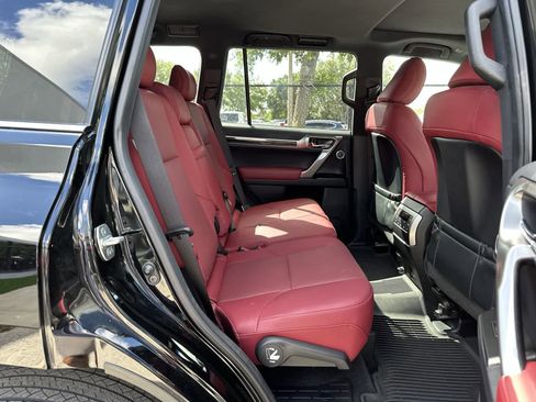 Used 2023 Lexus GX 460 Premium w/ Premium Plus Package AWD/4WD image 19