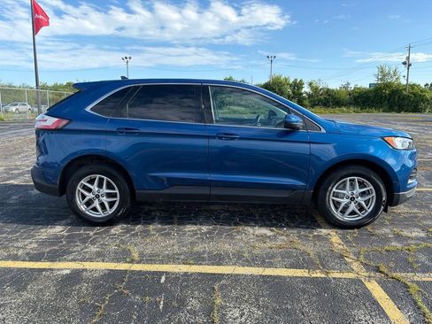 Used 2024 Ford Edge SEL AWD/4WD image 7