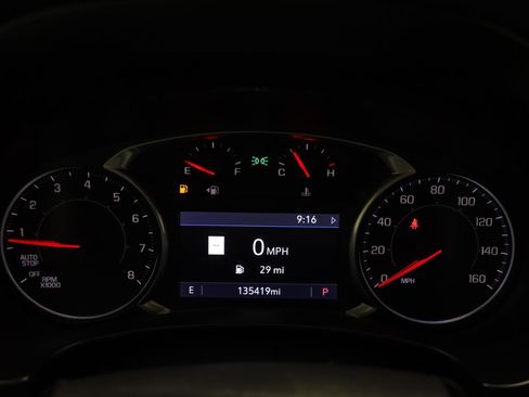 Used 2019 GMC Terrain Denali w/ Advanced Safety Package image 8