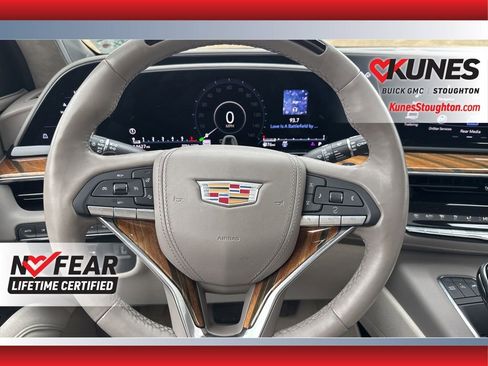 Used 2023 Cadillac Escalade Premium Luxury Platinum w/ Heavy-Duty Trailer Package AWD/4WD image 19