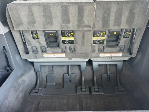 Certified 2018 Toyota Sienna LE FWD image 16