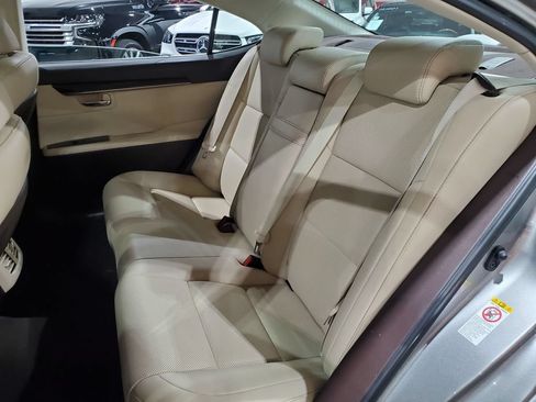 Used 2017 Lexus ES 350 w/ Premium Package FWD image 23