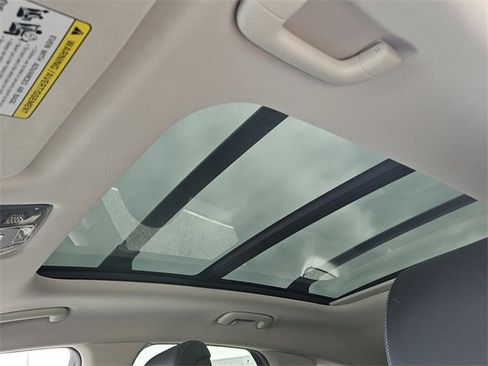 Used 2025 Genesis GV70 2.5T w/ Advanced Package image 19