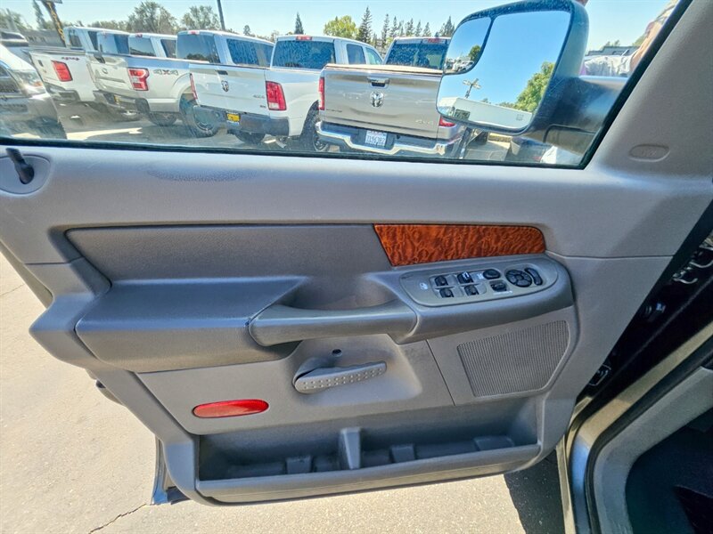 Used 2006 Dodge Ram 2500 Truck SLT AWD/4WD image 20