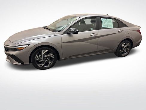 New 2025 Hyundai Elantra Sport image 8