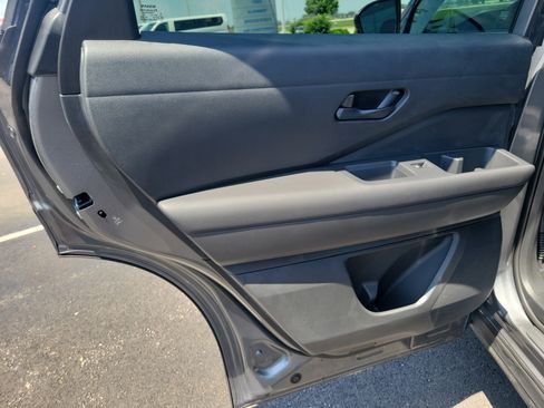 Used 2025 Nissan Pathfinder SV w/ Cargo Package AWD/4WD image 15