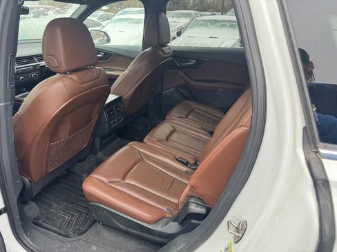 Used 2017 Audi Q7 3.0T Premium Plus image 8