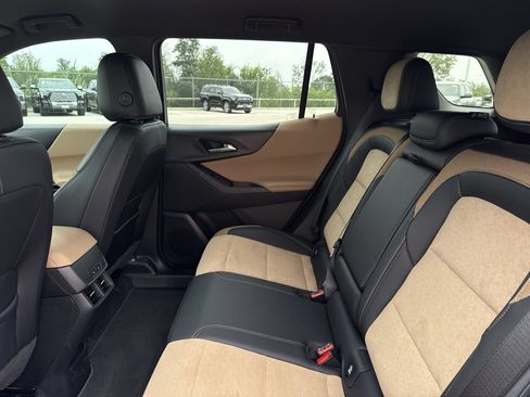 Used 2026 Chevrolet Equinox ACTIV w/ Convenience Package III FWD image 24