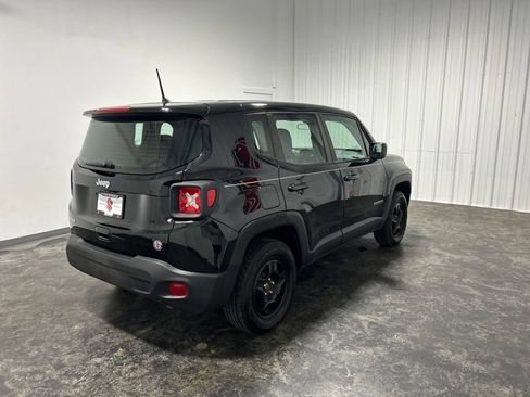 Used 2019 Jeep Renegade Sport AWD/4WD image 4