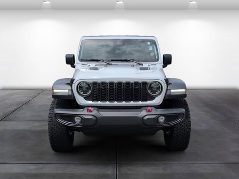 Used 2024 Jeep Wrangler Unlimited Rubicon AWD/4WD image 6