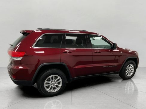 Used 2018 Jeep Grand Cherokee Laredo AWD/4WD image 3