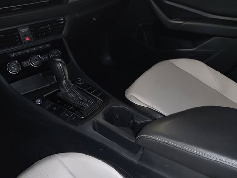 Used 2019 Volkswagen Jetta R-Line FWD image 26