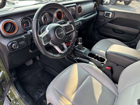 Used 2022 Jeep Gladiator Mojave w/ Cold Weather Group AWD/4WD image 33