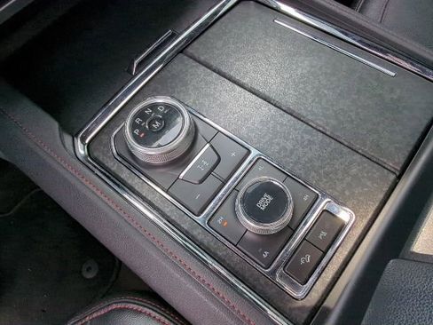 Used 2023 Ford Expedition Limited AWD/4WD image 20
