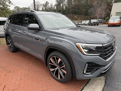 New 2026 Volkswagen Atlas SEL Premium R-Line AWD/4WD image 3