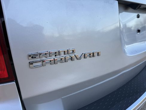 Used 2011 Dodge Grand Caravan Crew w/ Safety Sphere Group image 10