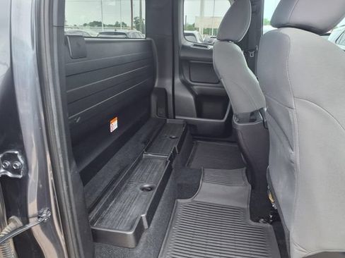 Used 2021 Toyota Tacoma SR AWD/4WD image 20