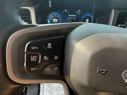 Used 2025 Ford Bronco Badlands AWD/4WD image 17