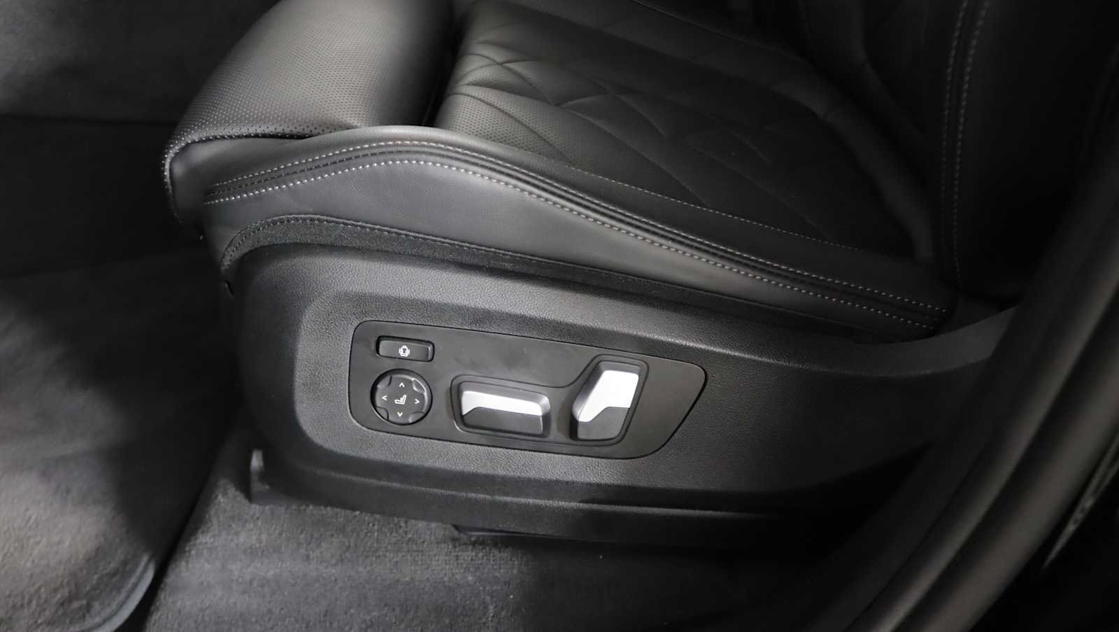 Used 2024 BMW X5 xDrive40i AWD/4WD image 19