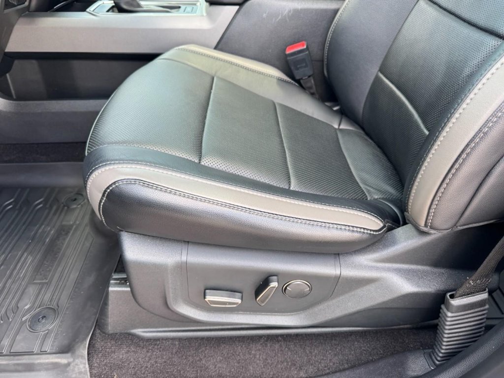Used 2018 Ford F150 Raptor w/ Equipment Group 802A Luxury AWD/4WD image 16